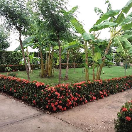 مبيت وإفطار C&H Casa Campestre El Oasis Ricaurte Girardot المظهر الخارجي الصورة