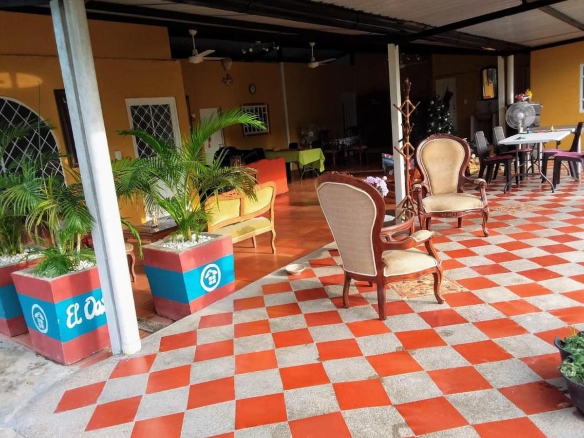 مبيت وإفطار C&H Casa Campestre El Oasis Ricaurte Girardot المظهر الخارجي الصورة