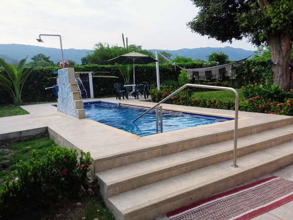 مبيت وإفطار C&H Casa Campestre El Oasis Ricaurte Girardot المظهر الخارجي الصورة
