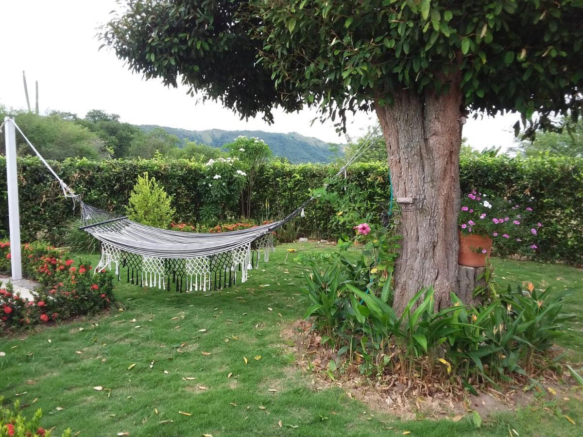 مبيت وإفطار C&H Casa Campestre El Oasis Ricaurte Girardot المظهر الخارجي الصورة