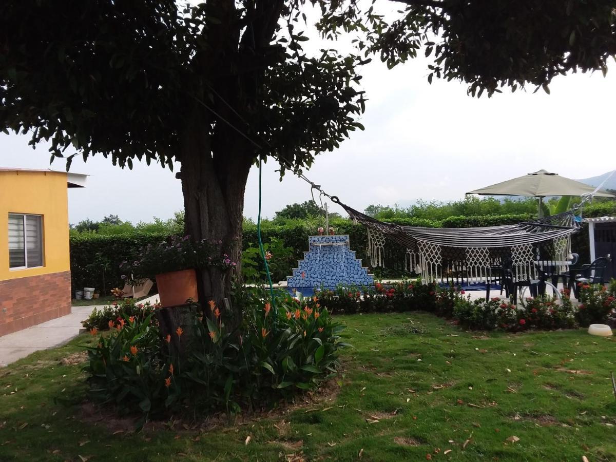 مبيت وإفطار C&H Casa Campestre El Oasis Ricaurte Girardot المظهر الخارجي الصورة